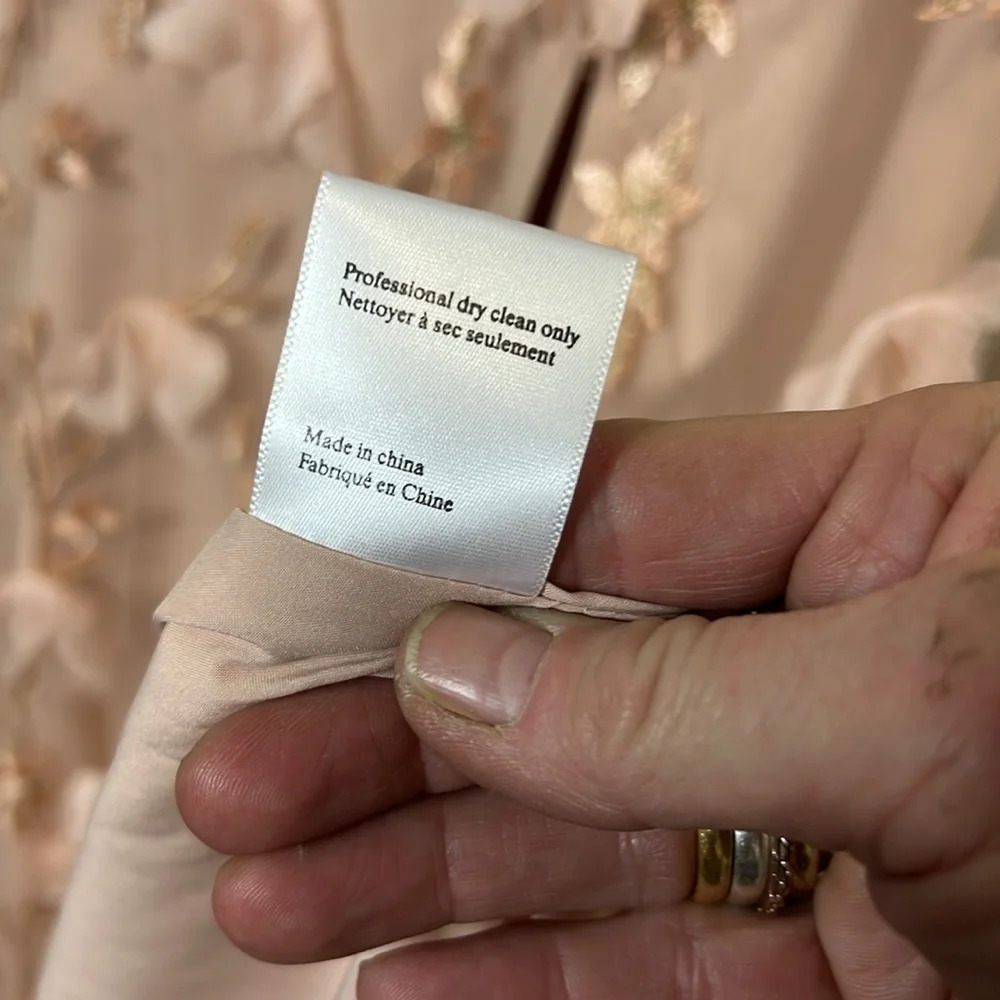 Marchesa Note V-Neck 3D Flora Dress in Soft Pink Size 6 - Picture 9 of 13